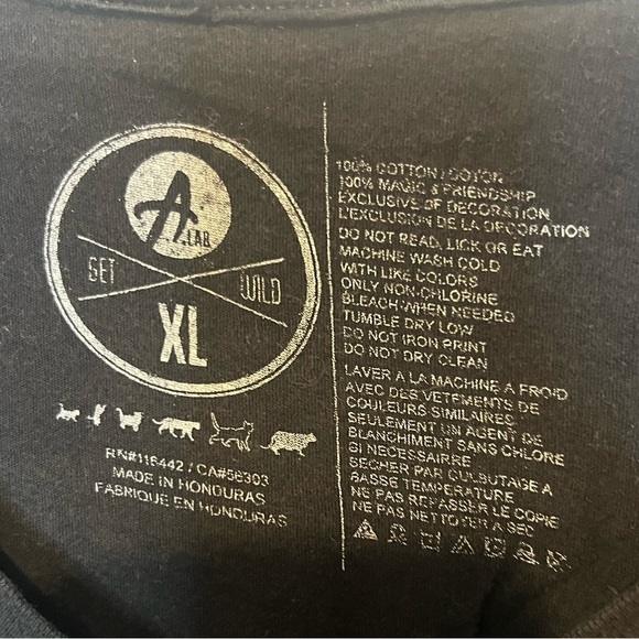 A Lab Get Wild Cat Skull Face Graphic V-Neck Baby Tee XL - Picture 4 of 5